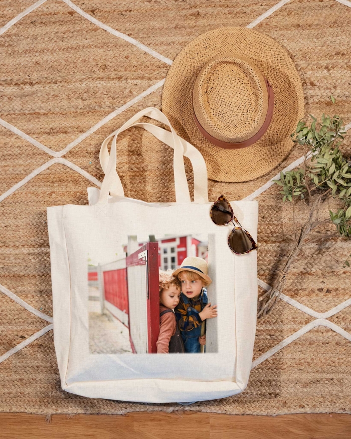 Regalos de Fotoprix, bolsa de lino de playa personalizada. Imprime tu foto favorita a tamaño grande y enmárcala en un bolso personalizado con mucho estilo.