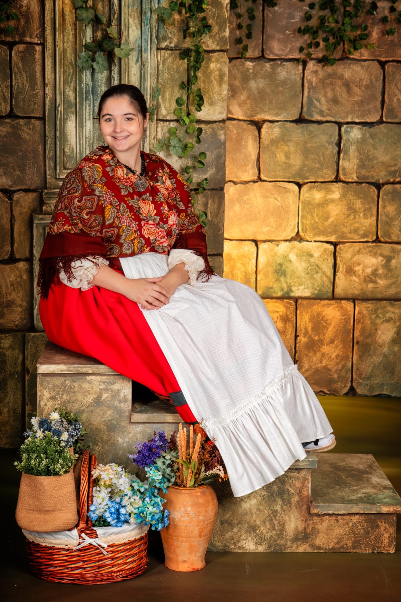 Imagen que contiene edificio, persona, hombre, tabla

El contenido generado por IA puede ser incorrecto.