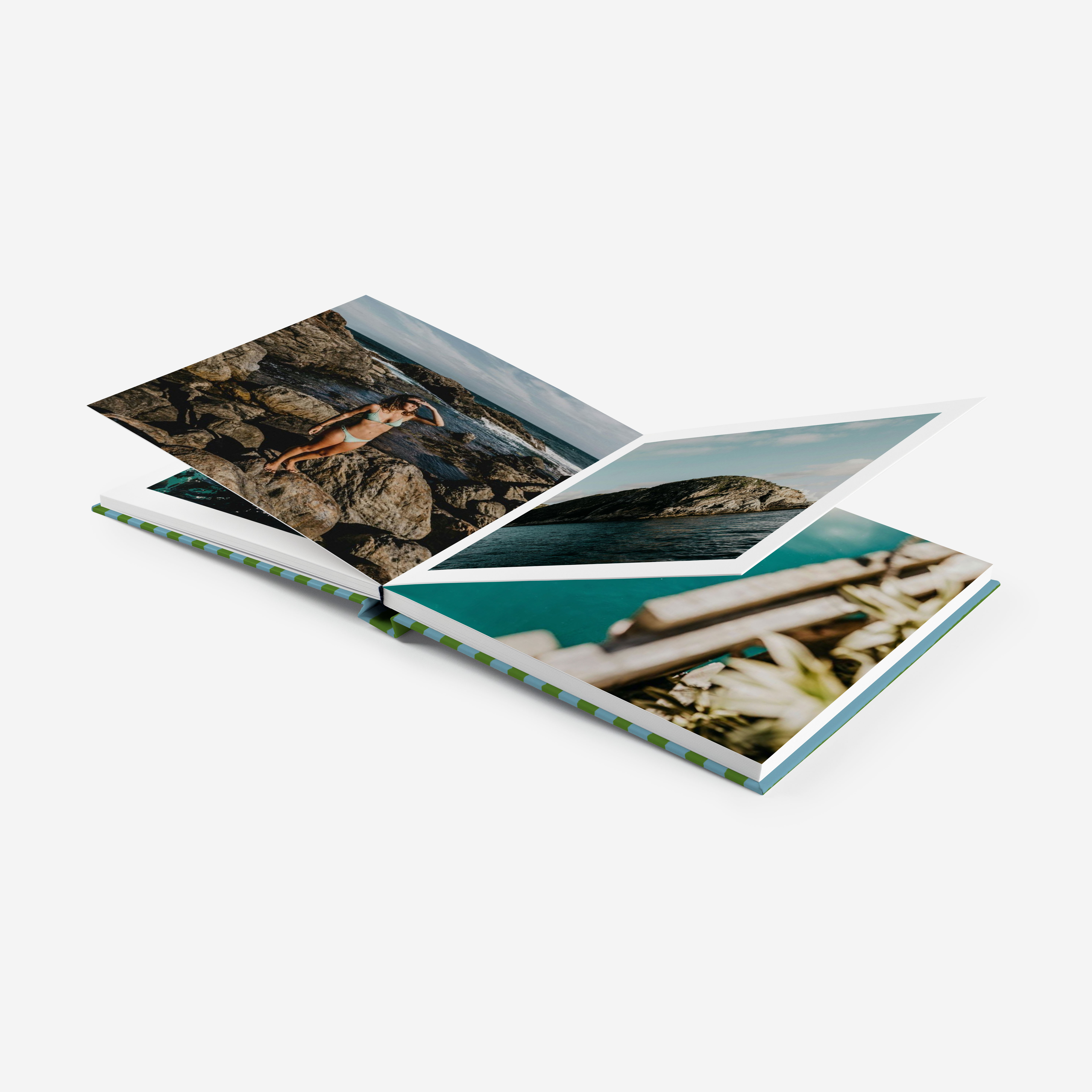 Fotolibro Plus cuadrado abierto