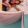 Imprenta Fotoprix, foto detalle de la encuadernación de una agenda de tapa blanda. Se aprecia el grosor de las hojas y el gramaje del lomo.