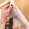 Regalos de Fotoprix, foto detalle de una bolsa de lino. Imprime tu foto favorita a tamaño grande y enmárcala en un bolso personalizado con mucho estilo.