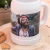 Regalos de Fotoprix, foto detalle de una jarra de cerveza personalizada. Utiliza tu foto favorita para decorar tu jarra y saborear tus grandes momentos.