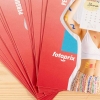 Catálogo de Fotoprix, detalle del producto de imprenta personalizado. Foto de varios folletos promocionando los calendarios para el 2022.