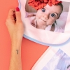 Regalos de Fotoprix, foto detalle de babero personalizado con foto. Producto ideal para hacer un regalo especial a quien tu quieras y revivir ese momento.