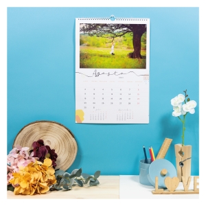 Calendarios de pared personalizado con fotos de Fotoprix. Elige esa foto de ese viaje tan especial que tienes colgada en Instagram y enmárcala en un calendario de pared, para que puedas revivirla cada mañana.