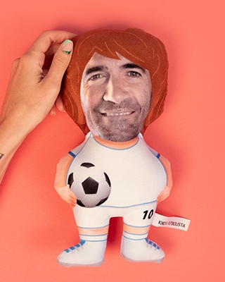 Dibuñeco personaje: muñeco personalizado divertido de tela. Modelo Futbolísta.