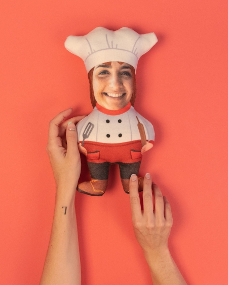 Dibuñeco personaje: muñeco personalizado divertido de tela. Modelo Cocinero.