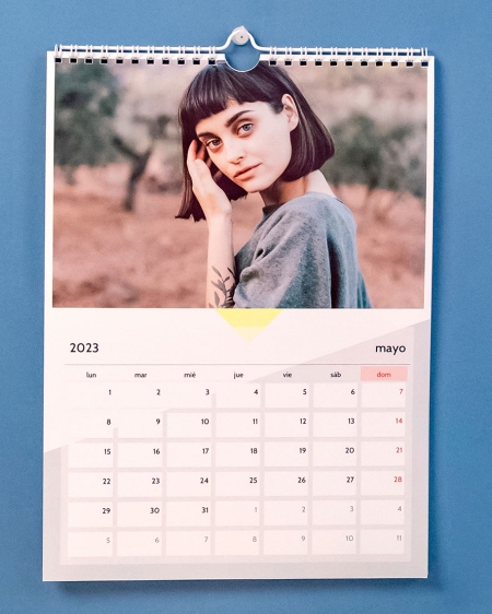 Calendarios de Fotoprix, modelo tipo Foam. Decora las paredes de tu piso con un calendario con tus fotos más especiales ¡Te alegrará cada mañana!