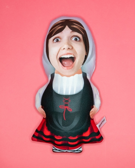 Dibuñeco personaje: muñeco personalizado divertido de tela. Modelo Chulapo. Dibuñeco personaje: muñeco personalizado divertido de tela. Modelo Chulapo.