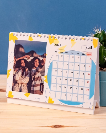 Calendarios de Fotoprix, modelo tipo Foam. Decora las paredes de tu piso con un calendario con tus fotos más especiales ¡Te alegrará cada mañana!