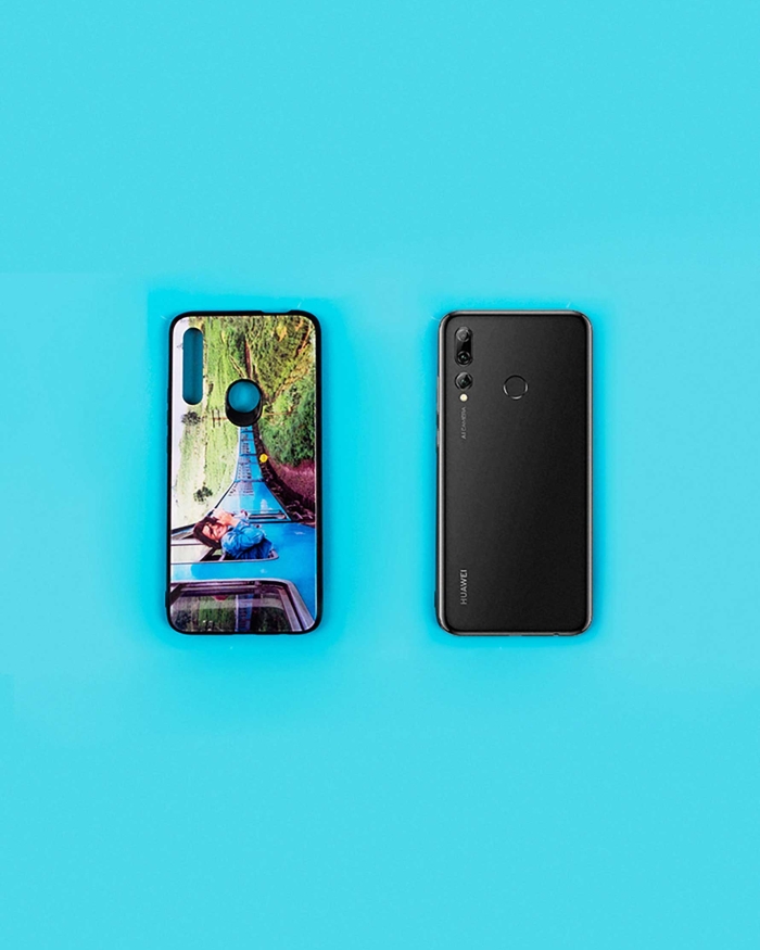 Regalos de Fotoprix, carcasa de móvil Huawei P smart. Decora tu teléfono de forma exclusiva con esa foto especial y disfrútala siempre que te apetezca.