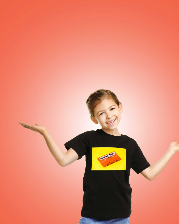 Regalos de Fotoprix, foto en uso de una camiseta infantil personalizada. Decora tu ropa con tus fotos favoritas y presume de tus mejores momentos.