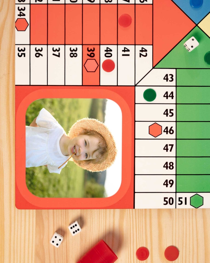 Regalos de Fotoprix, parchis personalizado con foto para alegrar tu hogar. Diviértete y juega sin parar mientras revives tus mejores momentos. 