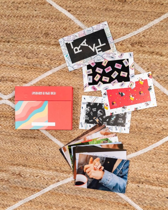 Imprimir copias Fotoprix, divertida happy box con el diseño que más te guste. Cajita con tus fotos más especiales, ideal para regalar o para tener tus recuerdos guardados para siempre.