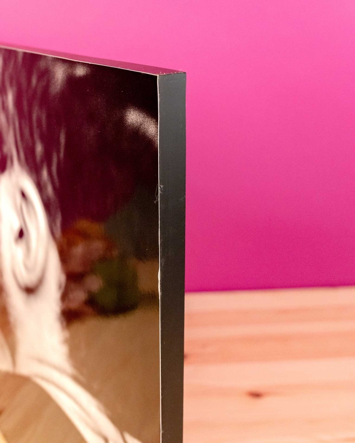 Fotodecoración de Fotoprix, foto detalle del canto de un panelprix personalizado. Utiliza tu foto más especial para decorar esa pared de tu salón tan apagada, te sacará una sonrisa.