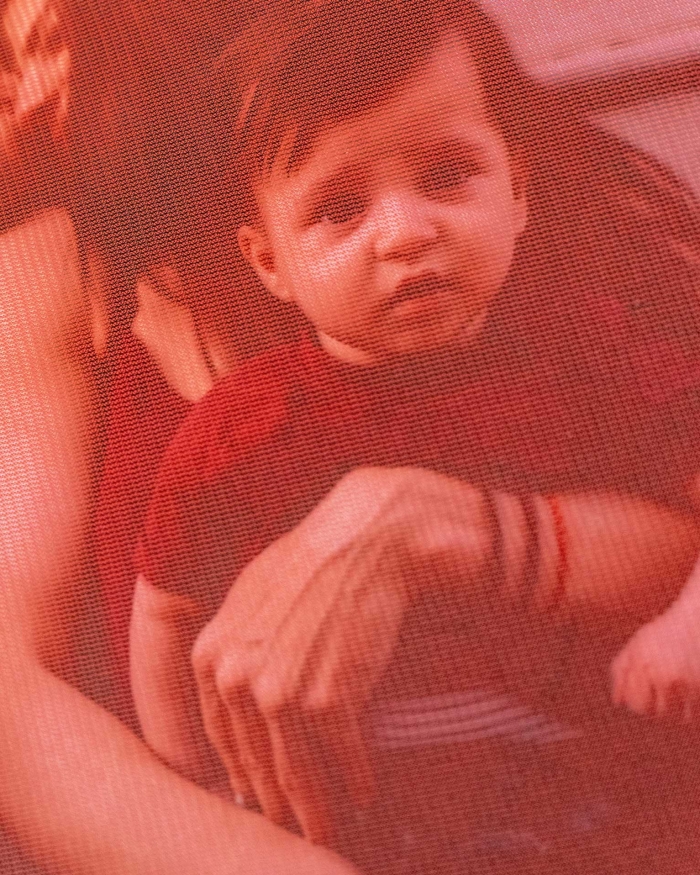 Regalos de Fotoprix, foto detalle de parasol personalizado con foto. Dale color al cristal de tu coche con tu foto más especial, te sacará una sonrisa allá a donde vayas.